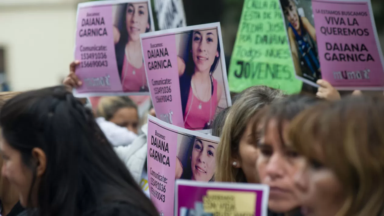 EN TRIBUNALES. Familiares y organizaciones feministas se manifestaron la semana pasada para reclamar por la aparición de Daiana. ARCHIVO