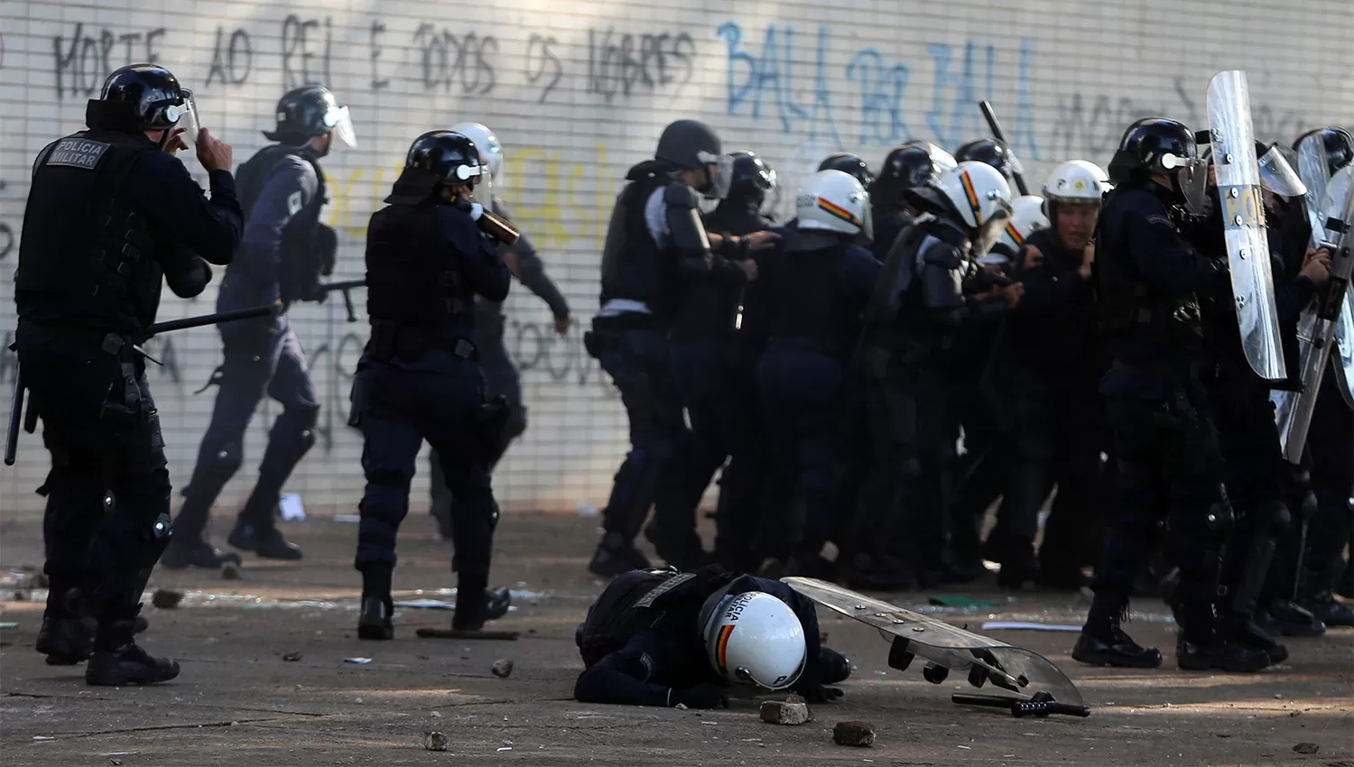 Temer moviliza al Ejército ante la escalada de protestas en Brasilia