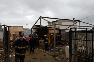 Procesaron a un hombre por violar a su hija poco antes de que ella muriera en un incendio