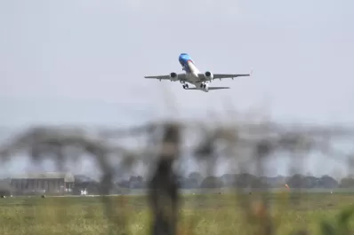 El aeropuerto cierra y hay que salir cuatro horas antes del vuelo