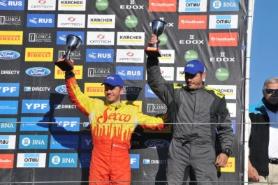 “Tomy” y “Pablito” se subieron al podio