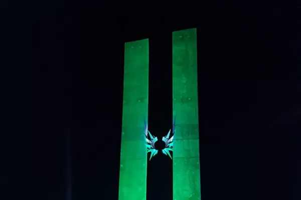 El Monumento del Bicentenario se tiñó de verde y dijo sí a la donación de órganos