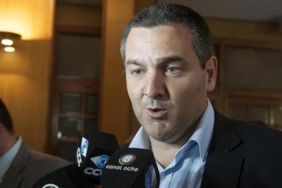 Pujas en el ApB por el tercer y el cuarto lugar de la lista