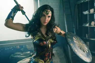 La Mujer Maravilla llega para salvar a la humanidad
