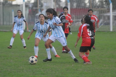 San Martín A y Atlético Celeste marcan el camino