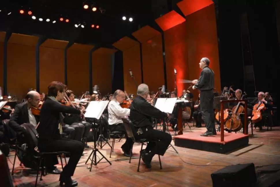  - CUATROCIENTOS AÑOS DE MÚSICA. La Orquesta Sinfónica de la UNT se presenta mañana viernes en el teatro Alberdi, a las 22.- 