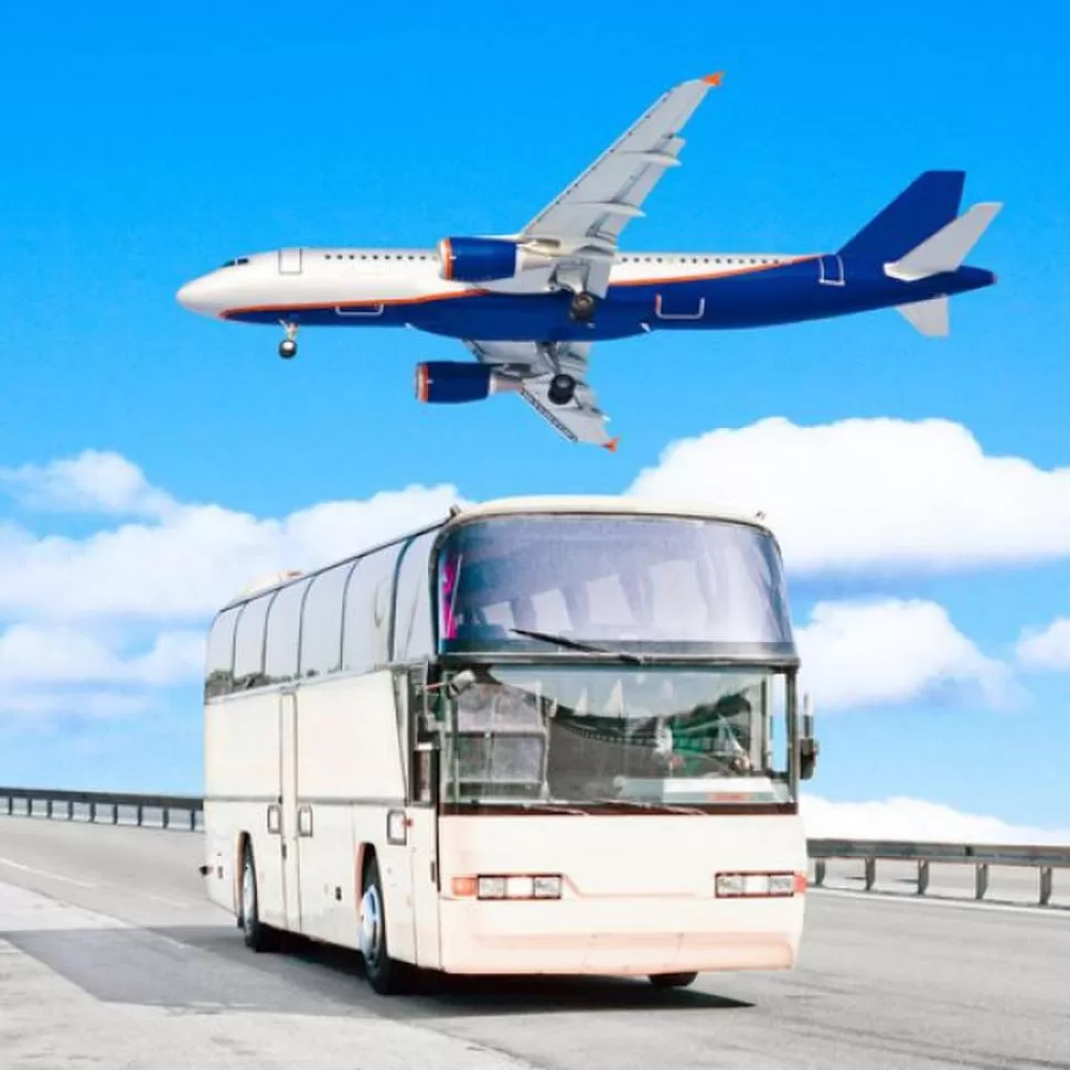 DE LA TIERRA AL AIRE. Las empresas de ómibus están gestionando permisos para operar como líneas aéreas.   