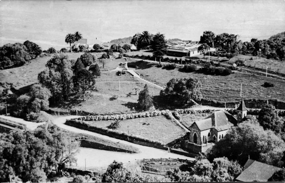         VILLA NOUGUÉS. Vista del sector central del         paraje veraniego, en una fotografía de 1950. 