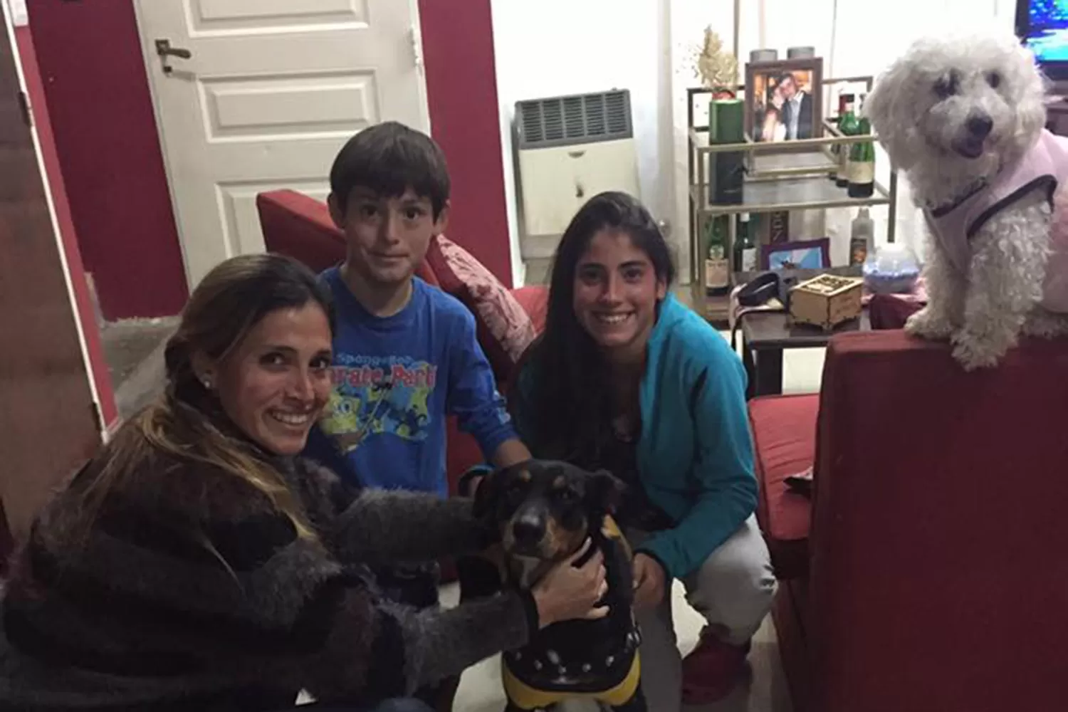 Negrito, el perro abandonado en el parque 9 de Julio, ya tiene familia