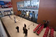 No pudo subir al ómnibus en el aeropuerto de Termas y le pagó $1.200 a un remise