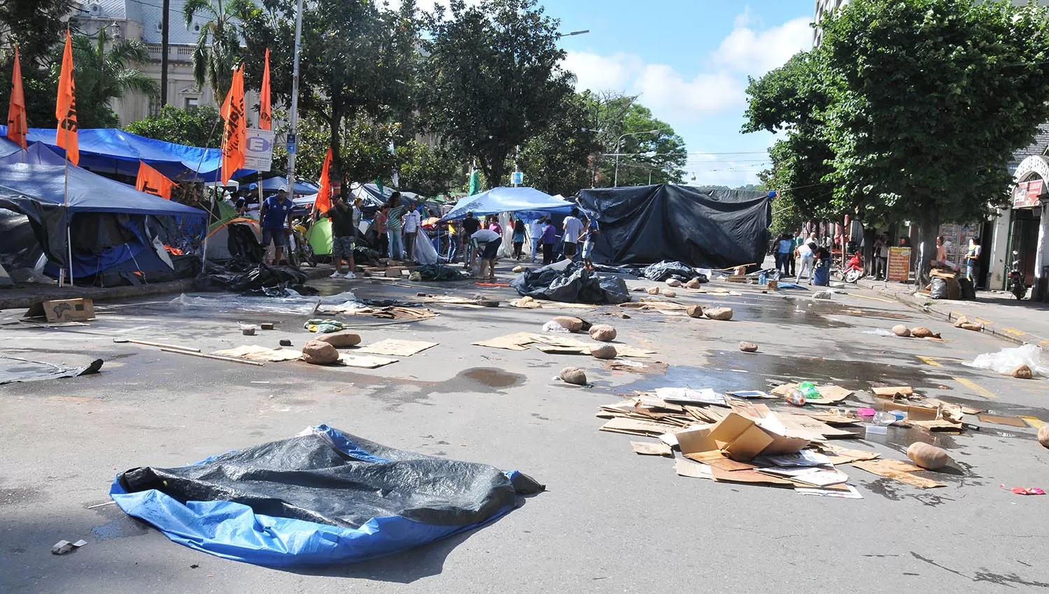 Acampe de la Tupac Amaru en la plaza Belgrano, en Jujuy, en apoyo de Milagro Sala. FOTO DE ARCHIVO.