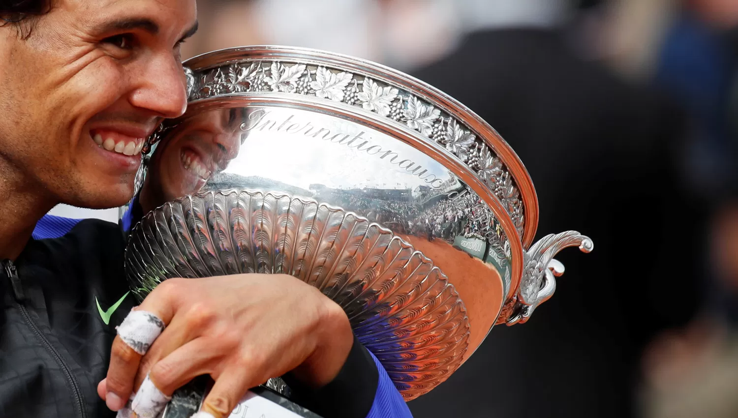 FELIZ. El mallorquín Nadal ganó su 15° torneo de Grand Slam. REUTERS