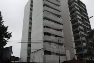 El niño que cayó desde un noveno piso despertó y ya toma leche