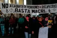 Protestaron en Tucumán por la quita de pensiones para personas con discapacidad