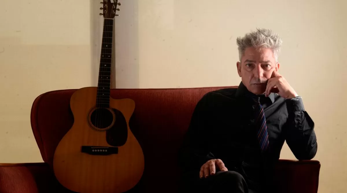 MARCELO MOURA. Canta esta noche en un boliche de Roca al 3.000. FOTO TOMADA DE WWW.CLARIN.COM