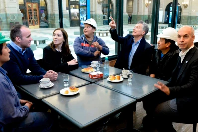 Video: abuchearon a Macri mientras inspeccionaba obras junto a Vidal y Rodríguez Larreta