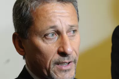 La causa contra Alperovich queda en poder de Bejas