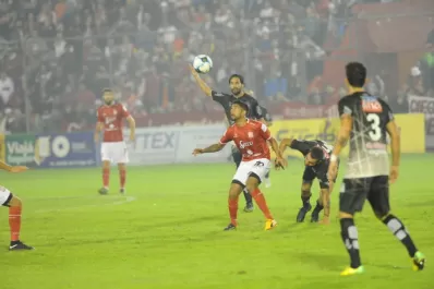 Quiroga y Lentini fueron los “tanques” salvadores de San Martín