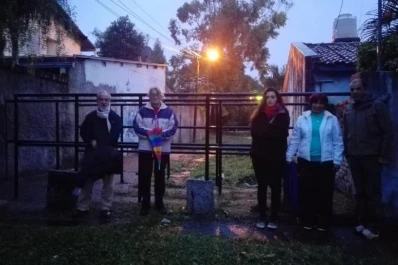 Los vecinos pusieron una valla contra los motoarrebatadores