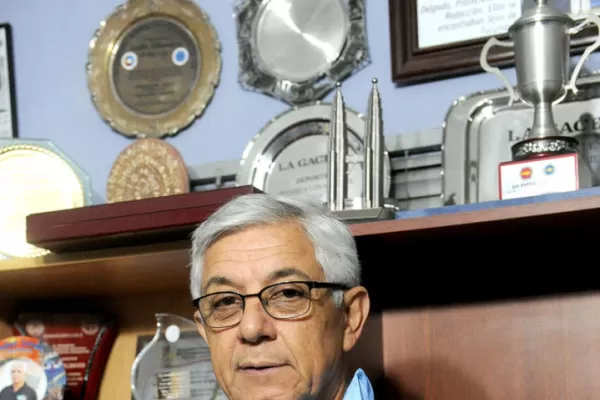 Adolfo Villanueva cumplió 50 años practicando taekwondo y lleva 30 como dirigente