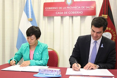 Una empresa china podría radicarse en Salta para construir vehículos eléctricos