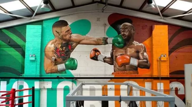 El provocador mural de McGregor en vísperas a la pelea con Mayweather