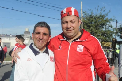 Orlando no falla: siempre está presente cuando el “Santo” juega de local