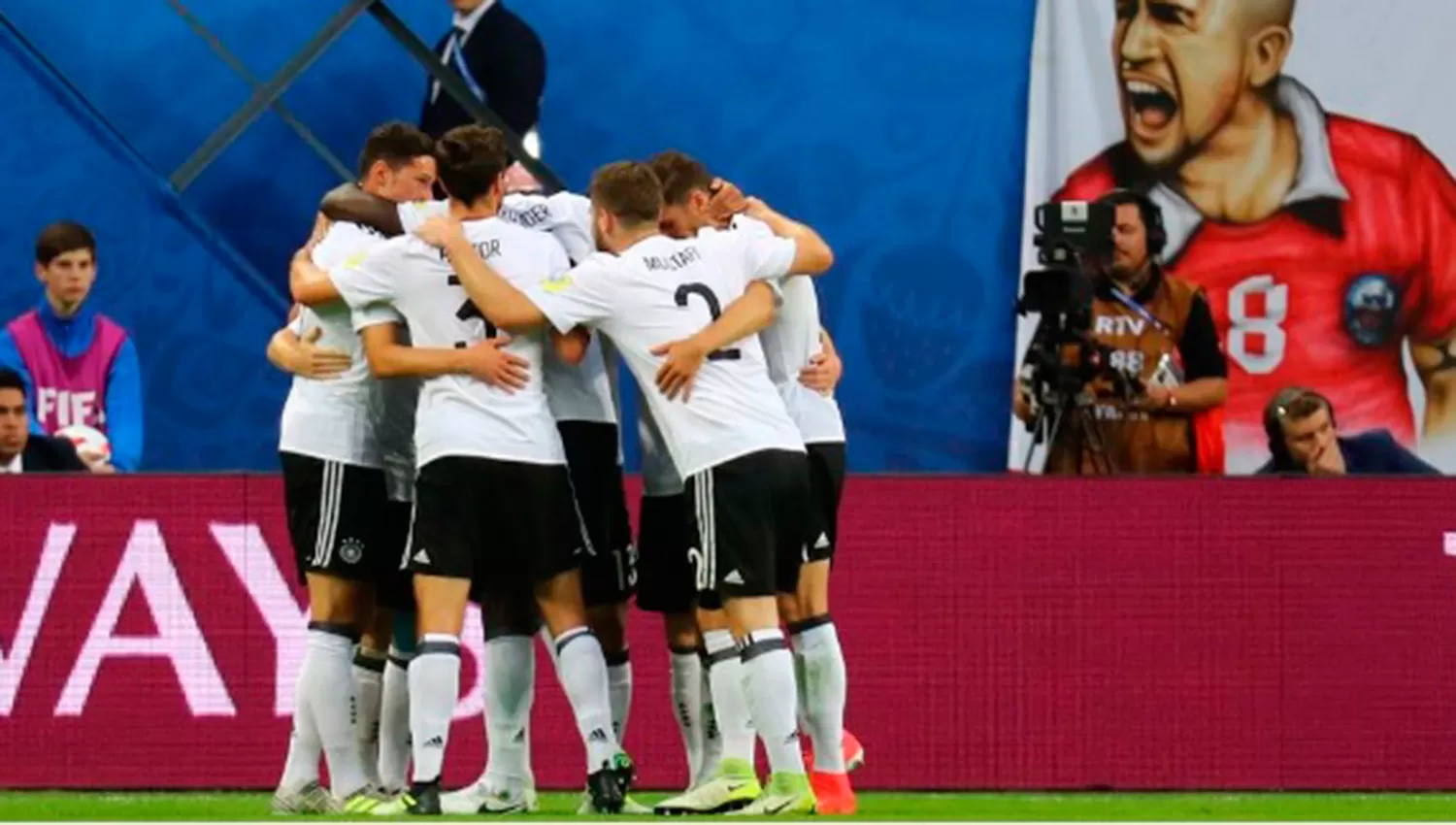 FESTEJO. Alemania puso el 1-0 sobre Chile. (INFOBAE)