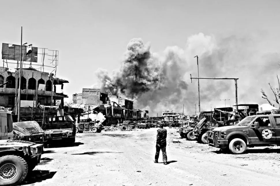 CIUDAD DESBASTADA. Los ataques aéreos y los bombardeos diarios han destruido a Mosul. reuters