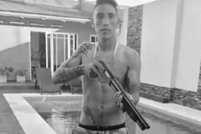 Con una escopeta: la nueva foto polémica de la figura de Boca