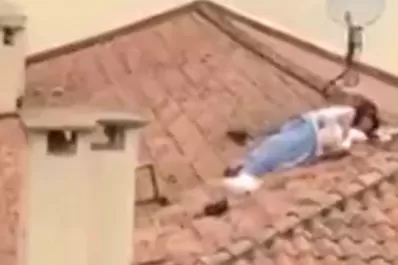 ¡Piedra libre! Filman a una pareja teniendo sexo sobre un techo durante la fiesta de San Fermín