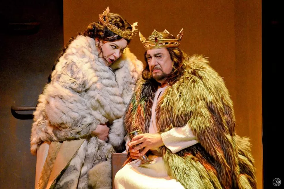 PERSONAJE ATRIBULADO. Domingo es el rey de Escocia en “Macbeth”. foto de KAREN ALMOND AND LA OPERA