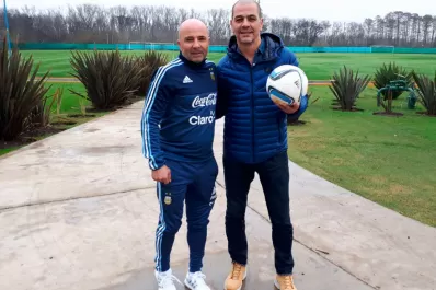 Sampaoli y Sergio Hernández hablaron sobre liderazgo y tecnología en el deporte