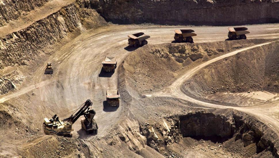 La Minera deberá parar hasta que se haga una pericia por contaminación