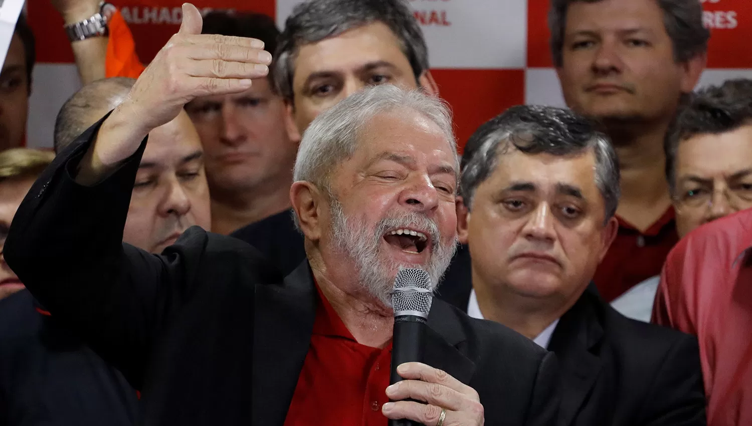 Luiz Inácio Lula da Silva volvió a negar las acusaciones de corrupción. FOTO DE REUTERS. 