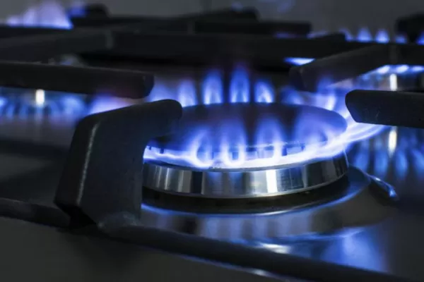 Los tres hábitos que ayudan a ahorrar energía, evitar el derroche y las facturas abultadas