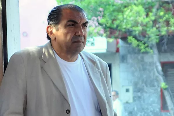 Un motochorro le arrebató el celular a Enrique Romero