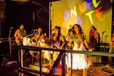 Festival de músicas y danzas del folclore latinoamericano
