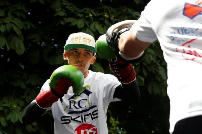 Barros busca el título pluma