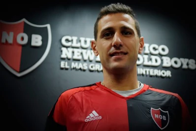 Bianchi se puso la camiseta de Newell's y Cabral sería su reemplazante en Atlético