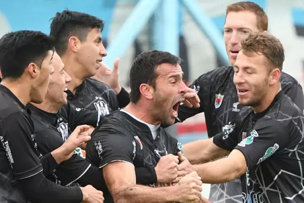 Central Córdoba ganó en Adrogué y se aferra a la ilusión