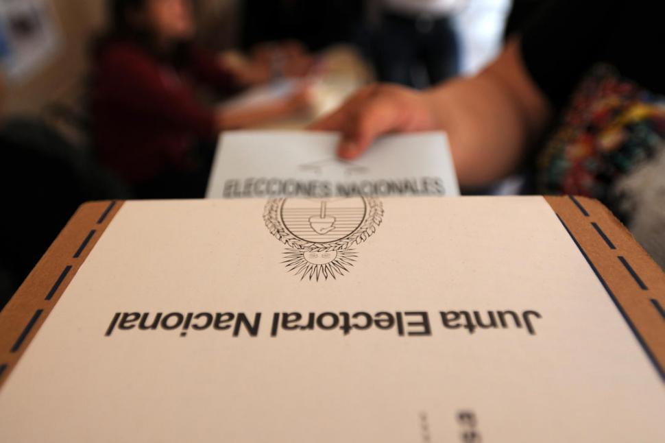 En las elecciones se votan más personas que ideas