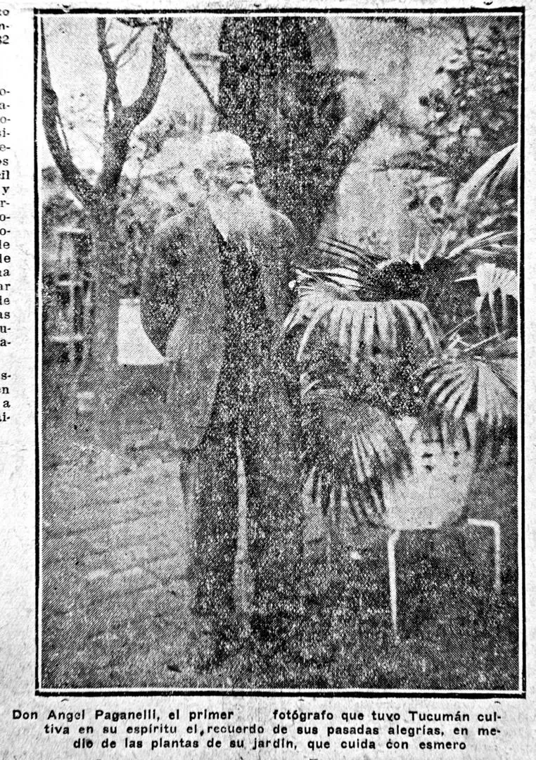 VENERABLE ANCIANO. El hombre, que retrató el Tucumán antiguo, posa en el jardín de su casa poco antes de su muerte en julio de 1928.  la gaceta / archivo