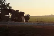 Las fotos del choque en la ruta 9 que terminó con un ómnibus destruido y una rastra volcada