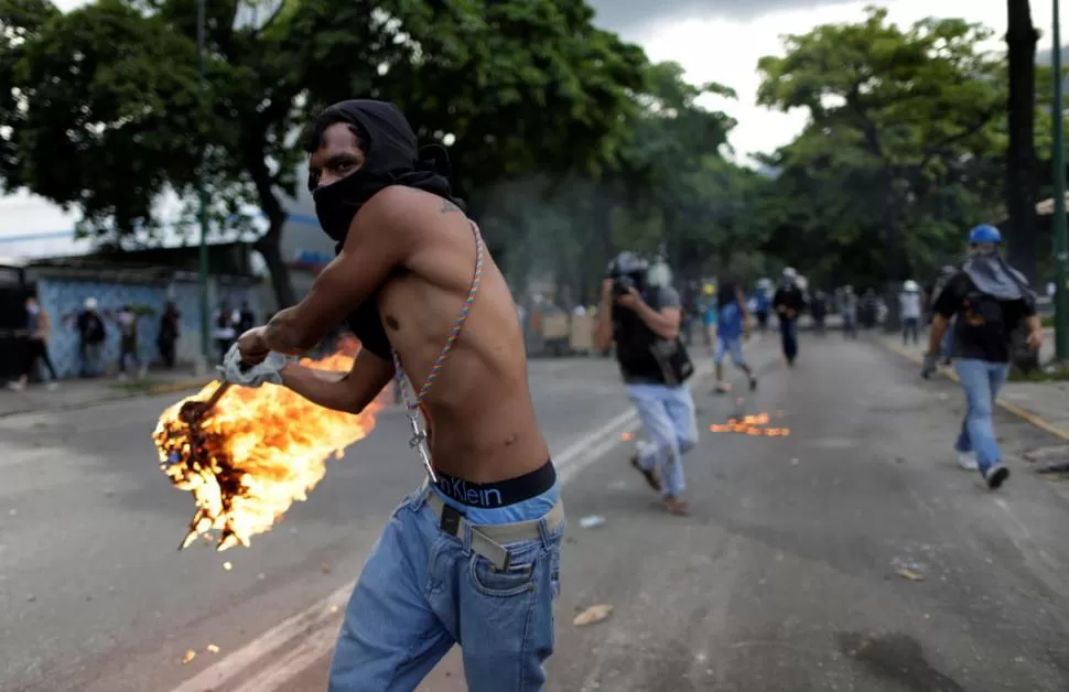 VIOLENCIA. Los poco más de 110 días de protesta han dejado 100 muertos. reuters