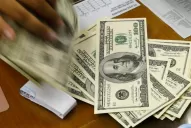 Operadores esperan que el Gobierno calme el dólar de cara a las PASO