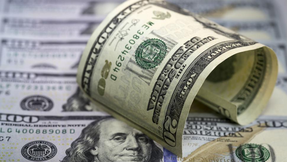 Crece la economía y el dólar le da un alivio al mercado