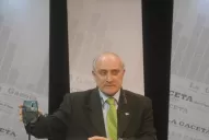 Durán admitió que la constructora de su cuñado trabaja para el IPV