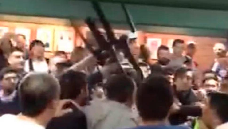 Golpean a un funcionario durante una frustrada sesión del Concejo Deliberante de Yerba Buena