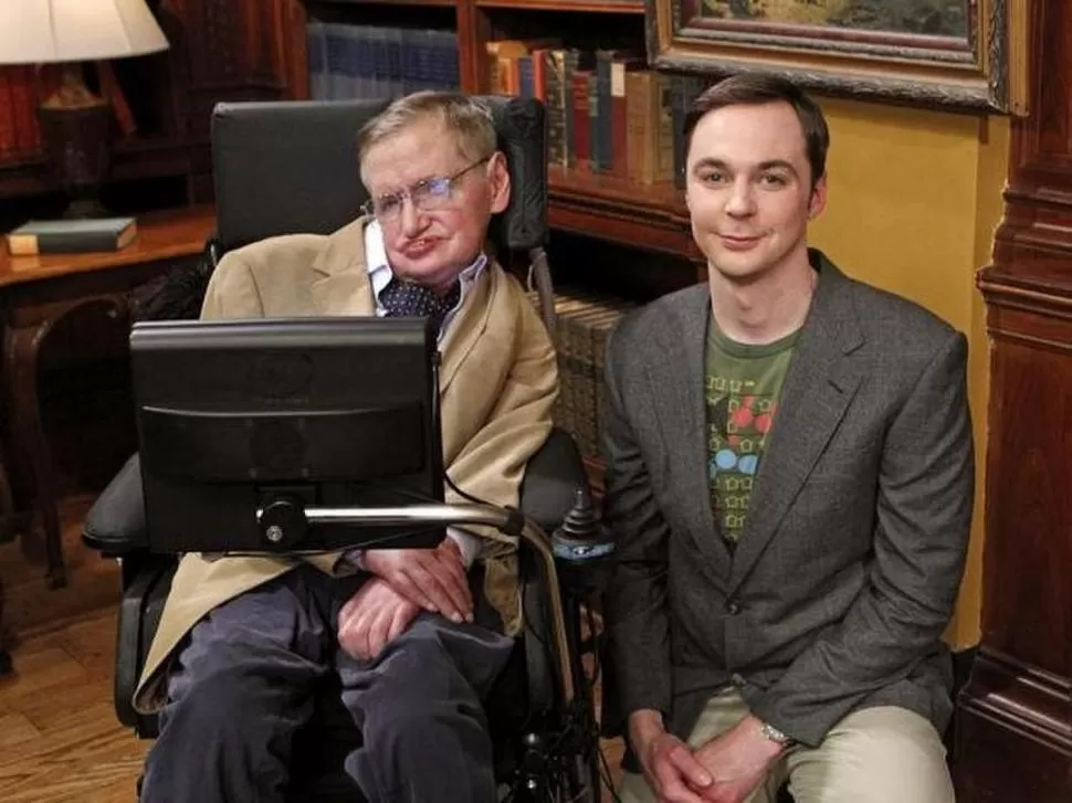 CONSAGRACIÓN. El día que Shledon conoció al científico Stephen Hawking.  